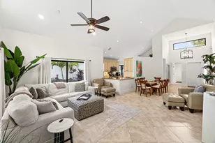 5061 Via De Amalfi Dr, Boca Raton, FL 33496 - Photo 6