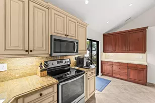 5061 Via De Amalfi Dr, Boca Raton, FL 33496 - Photo 12