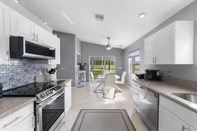 6637 Sun River Road, Boynton Beach, FL 33437 - Photo 10