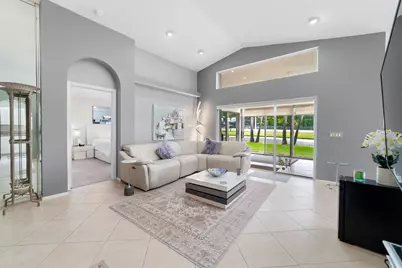 6637 Sun River Road, Boynton Beach, FL 33437 - Photo 4