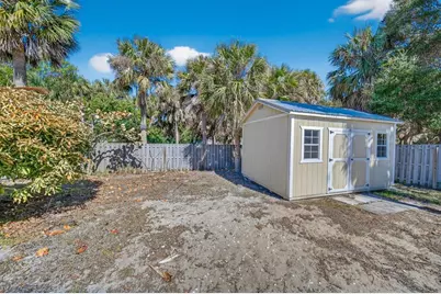 2427 NE Center Street, Jensen Beach, FL 34957 - Photo 26
