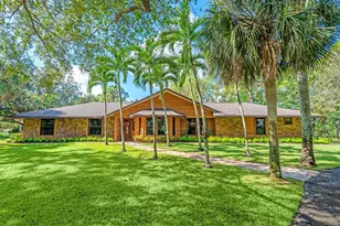 5405 Duckweed Rd, Wellington, FL 33449 - Photo 2