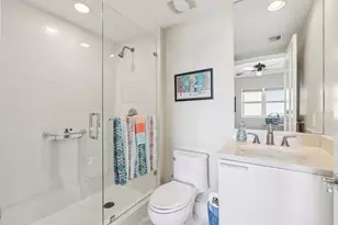 2650 Lake Shore Dr, Riviera Beach, FL 33404 - Photo 28