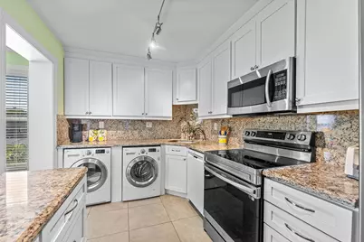 800 E Camino Real #409, Boca Raton, FL 33432 - Photo 16