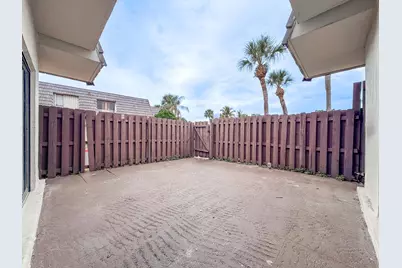 1827 N Congress Avenue, West Palm Beach, FL 33401 - Photo 2