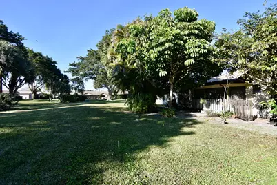 18101 Grove Avenue, Boca Raton, FL 33498 - Photo 20