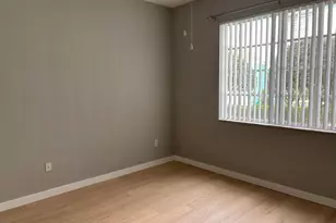 1611 SE Pomeroy St, Stuart, FL 34997 - Photo 10