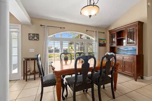 212 Deerwood Ln, Fort Pierce, FL 34947 - Photo 8