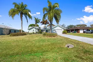 212 Deerwood Ln, Fort Pierce, FL 34947 - Photo 36