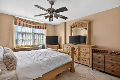 301 N Ocean Boulevard #1006, Pompano Beach, FL 33062 - Photo 6