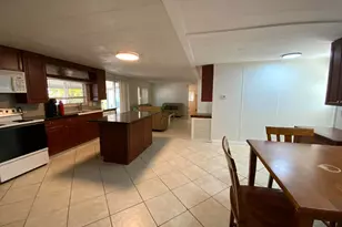 7227 SE Swan Ave, Hobe Sound, FL 33455 - Photo 4