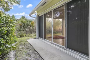 11079 SE Sea Pines Cir, Hobe Sound, FL 33455 - Photo 16