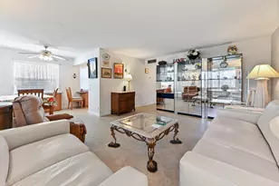 420 Burgundy I, Delray Beach, FL 33484 - Photo 8