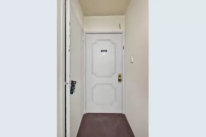 3590 Via Poinciana #202, Lake Worth, FL 33467 - Photo 8