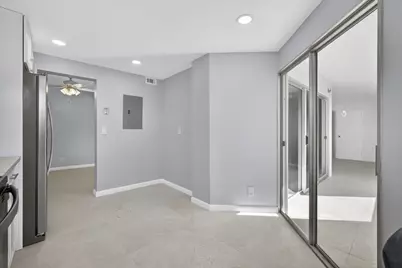 3590 Via Poinciana #202, Lake Worth, FL 33467 - Photo 30