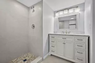 3590 Via Poinciana, Lake Worth, FL 33467 - Photo 14