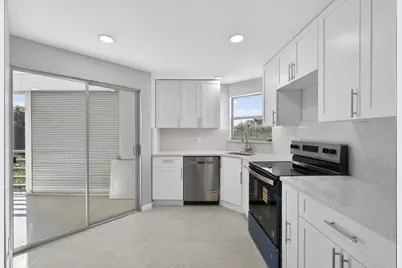 3590 Via Poinciana #202, Lake Worth, FL 33467 - Photo 26