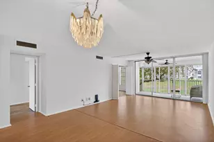 2651 S Palm Aire Dr, Pompano Beach, FL 33069 - Photo 8