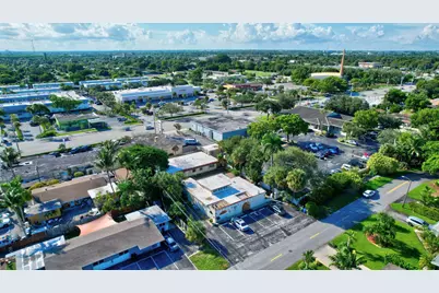 2733 NE 1st Terrace NE #3, Wilton Manors, FL 33334 - Photo 6