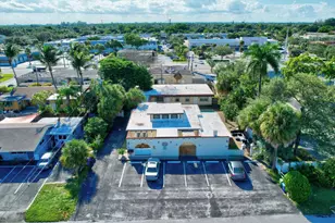 2733 NE 1st Terrace NE, Wilton Manors, FL 33334 - Photo 4