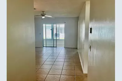 101 Leisure Lake Circle #109, Boynton Beach, FL 33426 - Photo 2