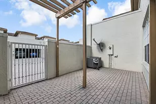 2407 NW 5th St, Boynton Beach, FL 33426 - Photo 34