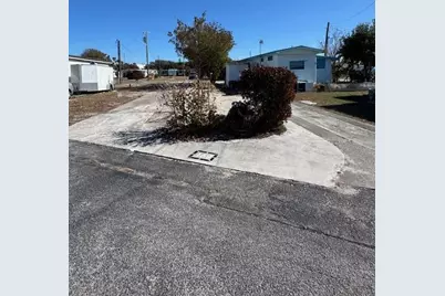 2023 St Lucie Blvd, Fort Pierce, FL 34946 - Photo 4