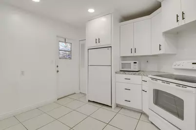 7 Greenway Village N #202, Royal Palm Beach, FL 33411 - Photo 8