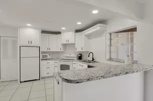 7 Greenway Village N, Royal Palm Beach, FL 33411 - Photo 12