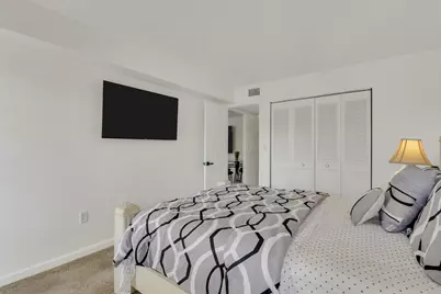 7 Greenway Village N #202, Royal Palm Beach, FL 33411 - Photo 18