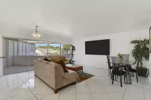 7 Greenway Village N, Royal Palm Beach, FL 33411 - Photo 22