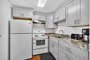 413 Southampton A, West Palm Beach, FL 33417 - Photo 10