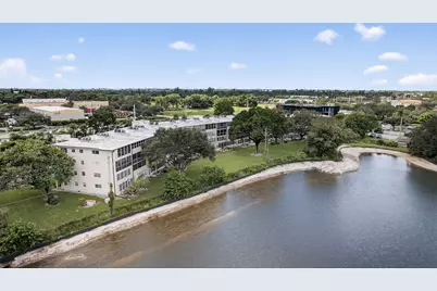 413 Southampton A, West Palm Beach, FL 33417 - Photo 1