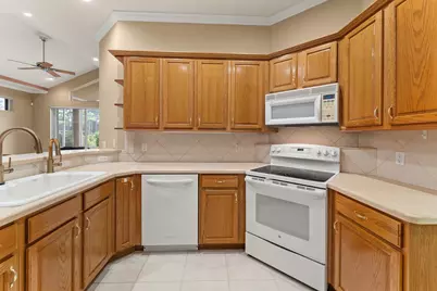 7066 Torrey Pines Circle, Port Saint Lucie, FL 34986 - Photo 8