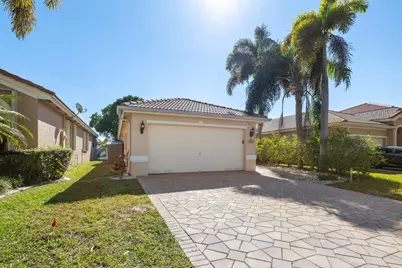 3800 Woodfield Drive, Coconut Creek, FL 33073 - Photo 2