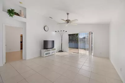3800 Woodfield Drive, Coconut Creek, FL 33073 - Photo 16