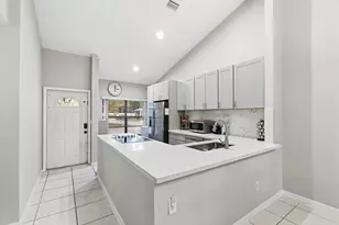 1060 Parkside Green Dr, Greenacres, FL 33415 - Photo 12