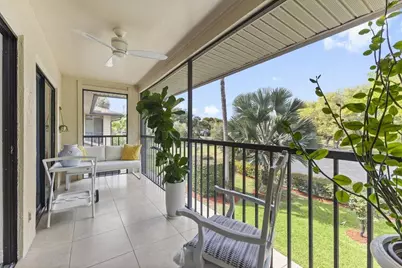 15492 Lakes Of Delray Boulevard #203, Delray Beach, FL 33484 - Photo 4