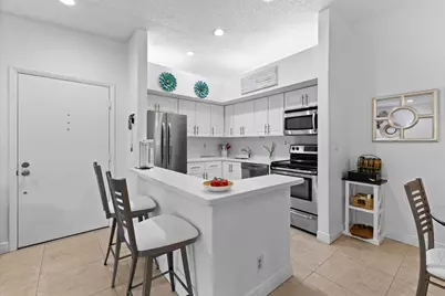 15492 Lakes Of Delray Boulevard #203, Delray Beach, FL 33484 - Photo 8
