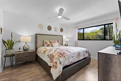 15492 Lakes Of Delray Boulevard #203, Delray Beach, FL 33484 - Photo 12