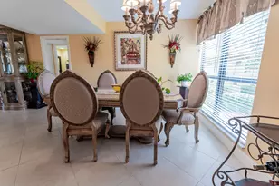 5390 Woodland Lakes Dr, Palm Beach Gardens, FL 33418 - Photo 8