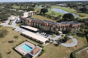 5390 Woodland Lakes Dr, Palm Beach Gardens, FL 33418 - Photo 2