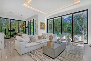 703 NE 5th St, Delray Beach, FL 33483 - Photo 4