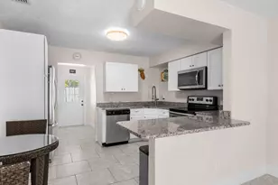 722 Granada St, Fort Pierce, FL 34949 - Photo 8