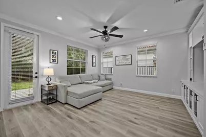 627 Castle Drive, Palm Beach Gardens, FL 33410 - Photo 10