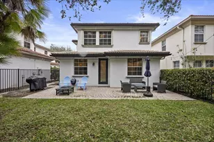 627 Castle Dr, Palm Beach Gardens, FL 33410 - Photo 32