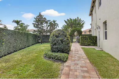 8859 Cobblestone Point Circle, Boynton Beach, FL 33472 - Photo 56