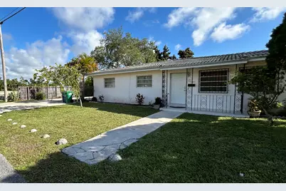 11201 NE 3rd Avenue, Miami, FL 33161 - Photo 2