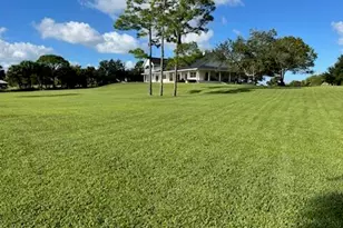 10125 SW Green Ridge Ln, Palm City, FL 34990 - Photo 10