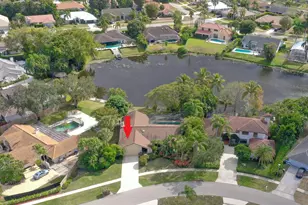 2036 Amesbury Cir, Wellington, FL 33414 - Photo 12